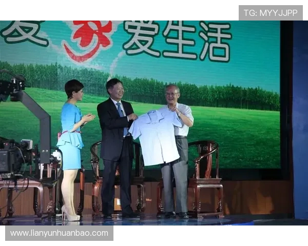 黄娜专访:从青涩少女到羽毛球冠军的奋斗与成长之路